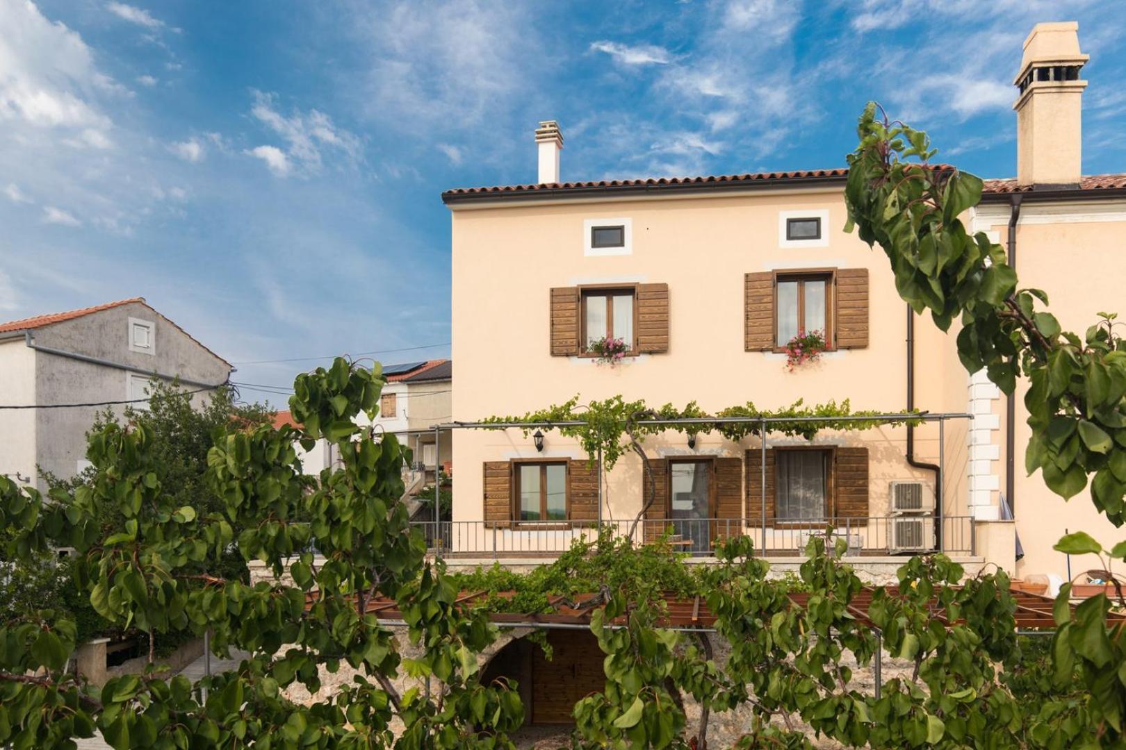 פונאנט Apartments Gabi מראה חיצוני תמונה